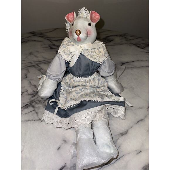 New Vintage Porcelain Mouse Doll 20" Victorian Dress Country Farmhouse Nursery - Picture 10 of 16